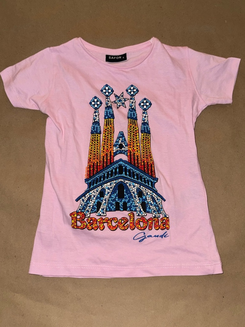 Barcelona Sagrada La Familia Gaudi Graphic T-Shirt Kids Size 4 Pink Souvenir